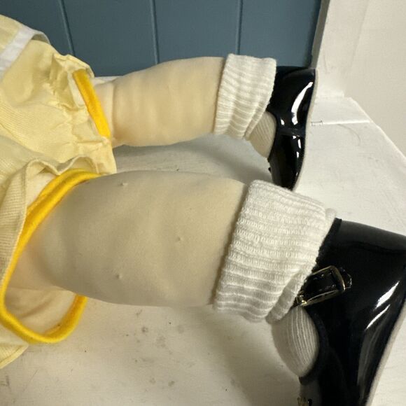 Vtg Handmade Jointed Cloth 18" Big Red Yarn Hair Rag Doll Rosebud Outfit 2001 - Picture 10 of 11